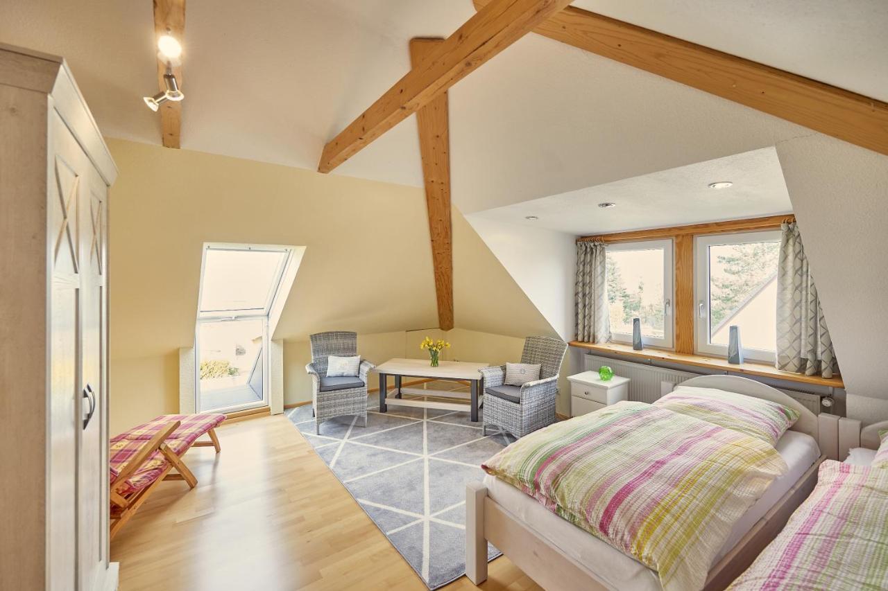 Ferienwohnung Raffael 100 Qm, 2 Grosse Betten Im Wohnzimmer Cuxhaven Bagian luar foto